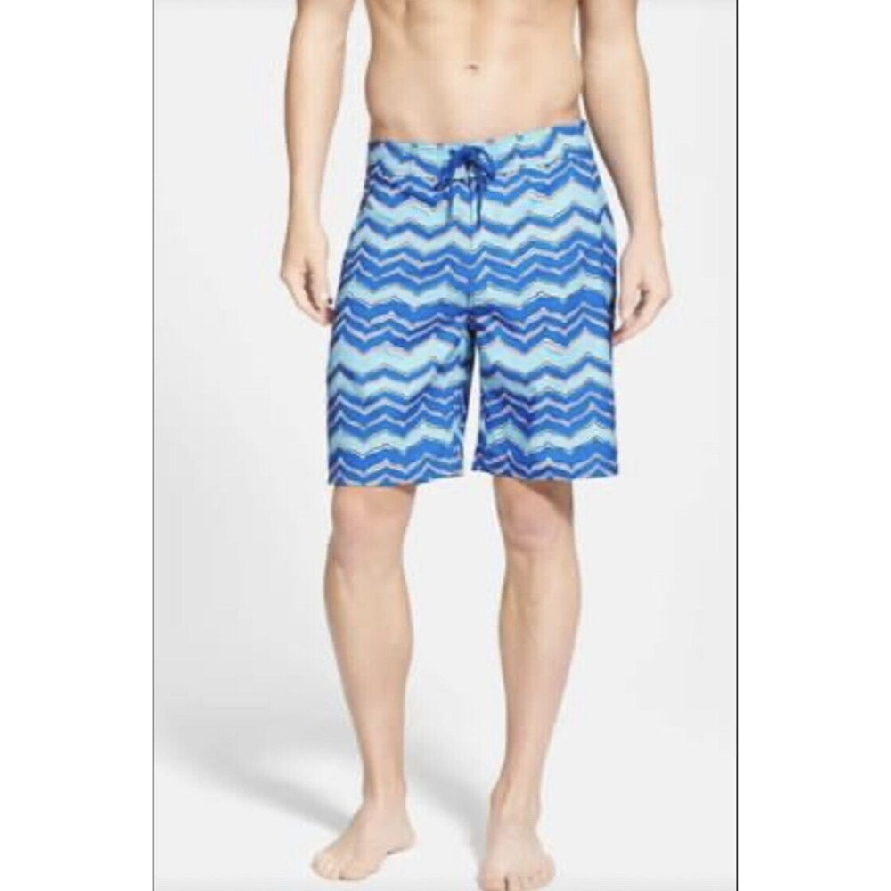 Vineyard Vines 9” Board Shorts Swim Mens Size 32 Blue Chevron Print Excellent